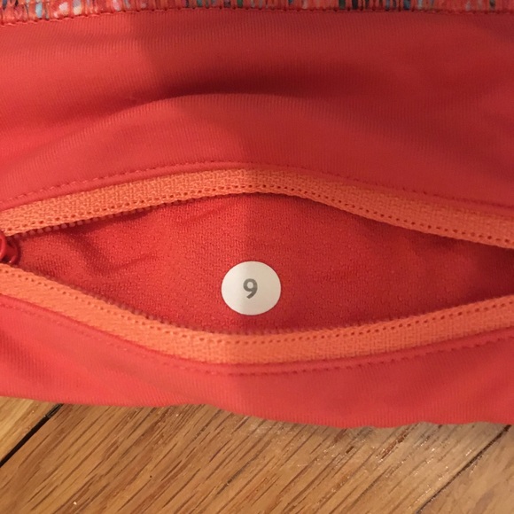 Lululemon Speed Shorts Cherry Blossom Pattern - Picture 4 of 4